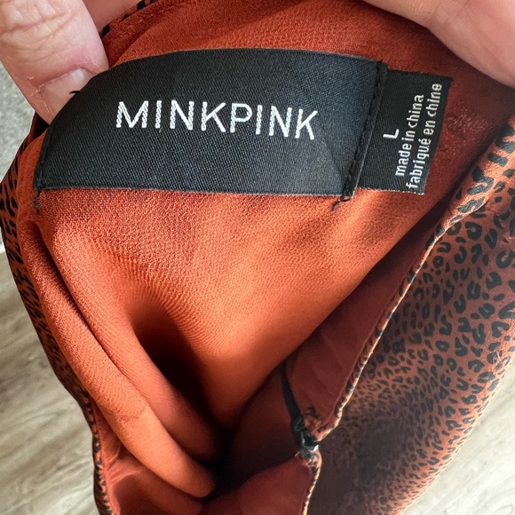 MinkPink animal print maxi shirt with slits at side hem, great condition large - Picture 6 of 9